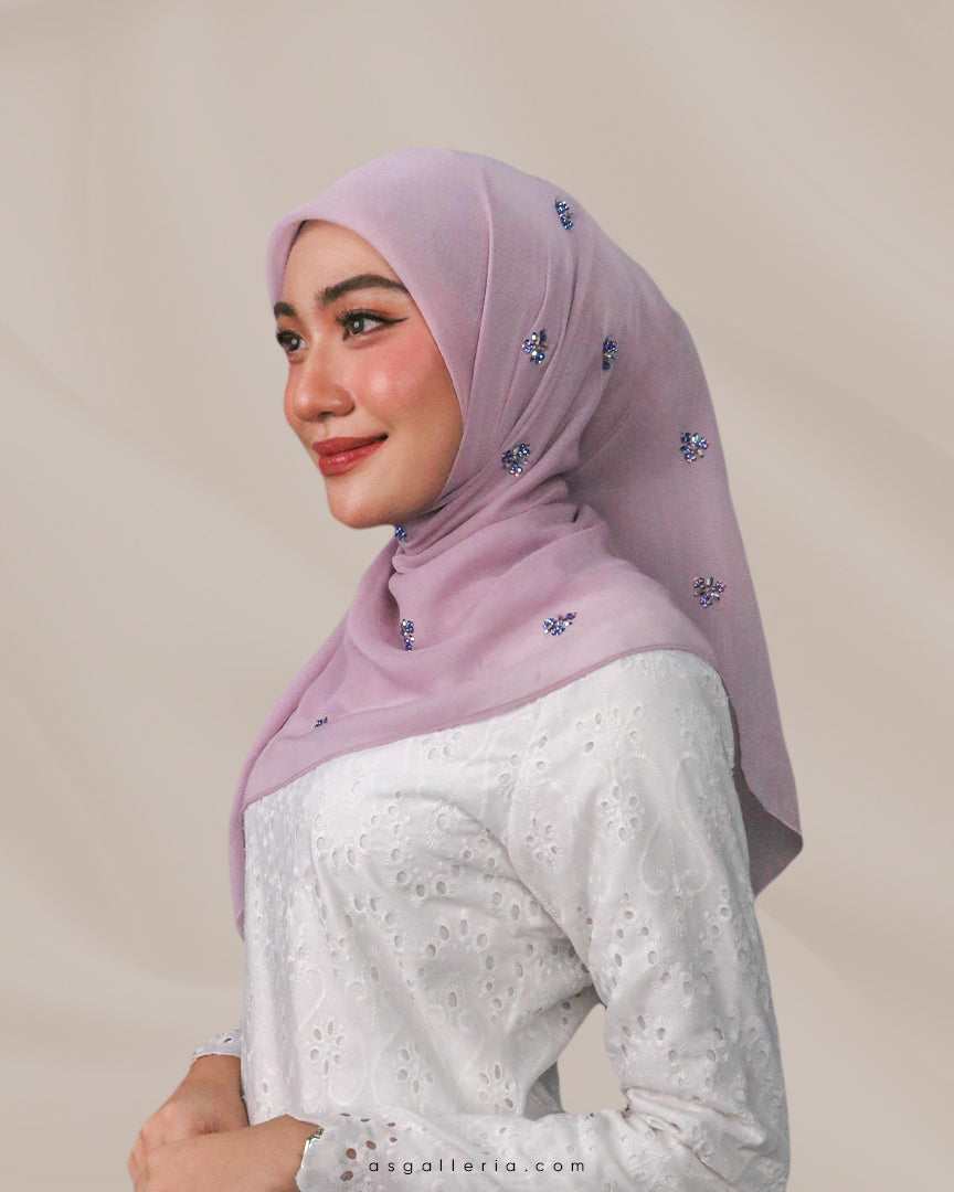 BAWAL CENDANA SARI