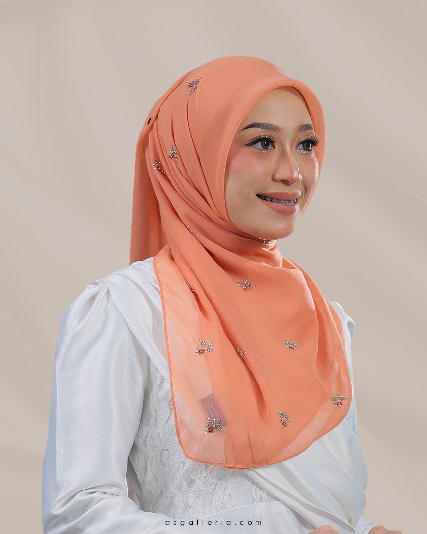 BAWAL BUNGA CINTA NOVEMBER