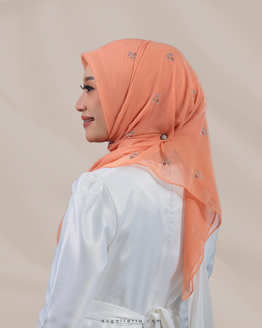 BAWAL BUNGA CINTA NOVEMBER