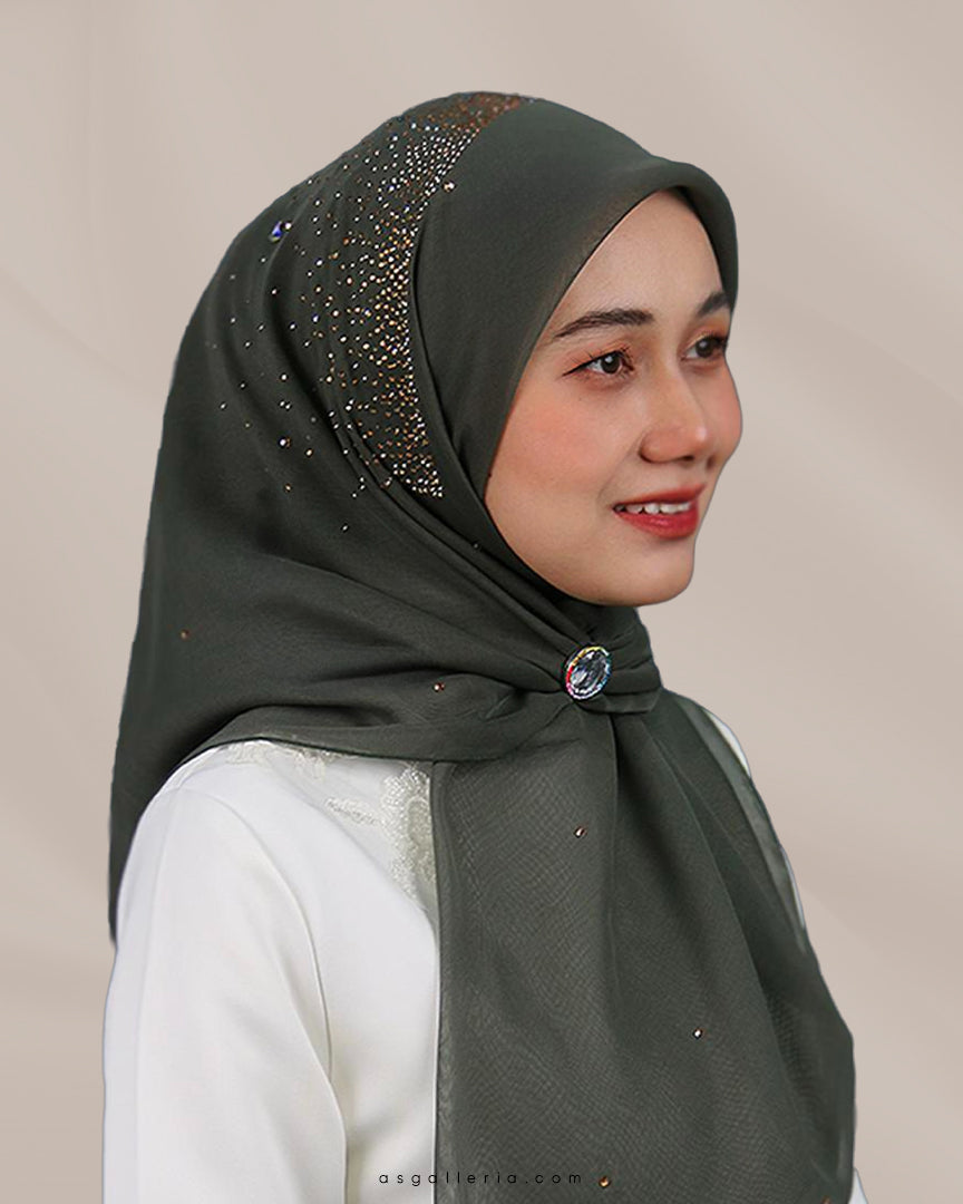 MAHKOTA ESTEE