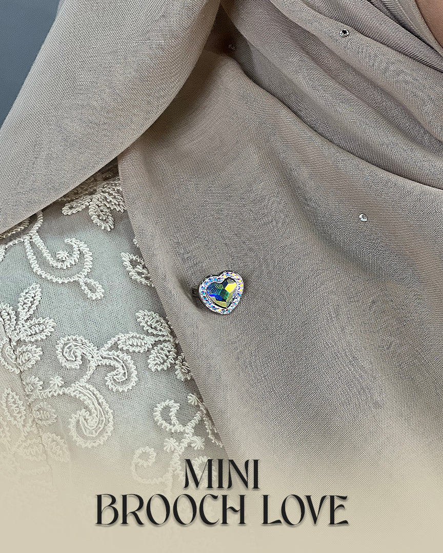 MINI BROOCH LOVE